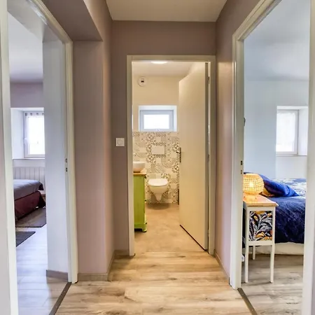 3 Bedroom Stunning In Baraqueville