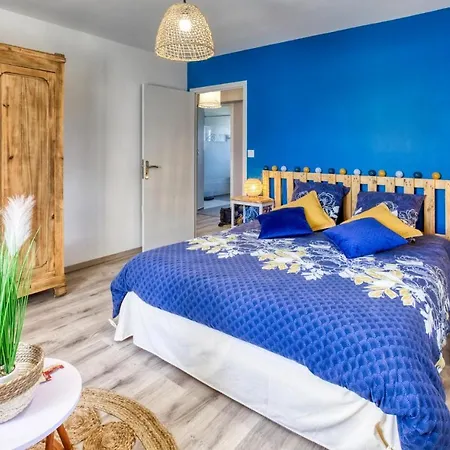 Feriehus 3 Bedroom Stunning In Baraqueville