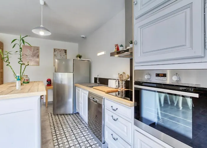 3 Bedroom Stunning In Vakantiehuis *