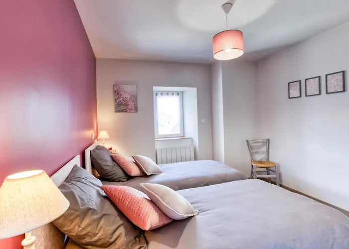 3 Bedroom Stunning In *